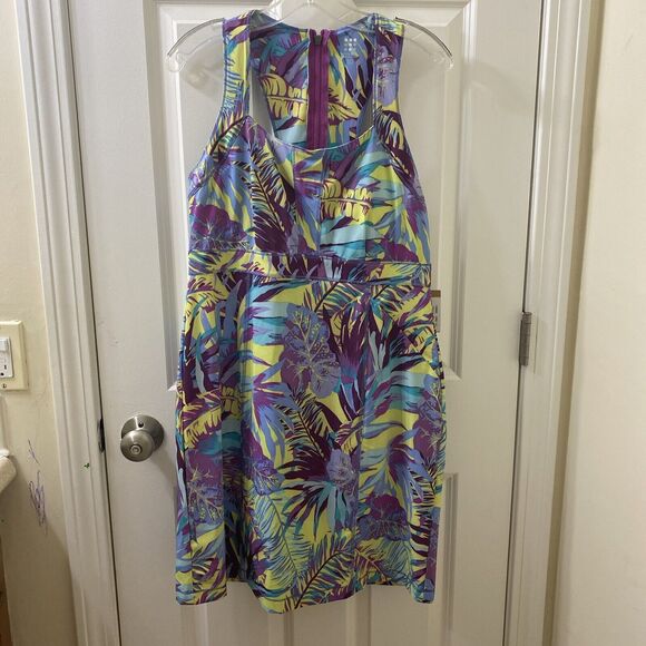 NWT Title Nine Athletic Dress 10 Floral Built in Bra Stretch Zip Up Racer Back - Picture 1 of 12